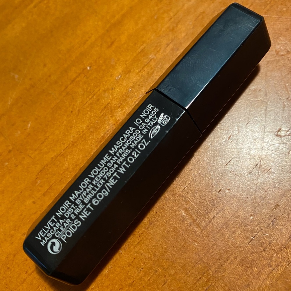 Marc Jacobs Velvet Noir Major Volume Mascara - Picture 4 of 15